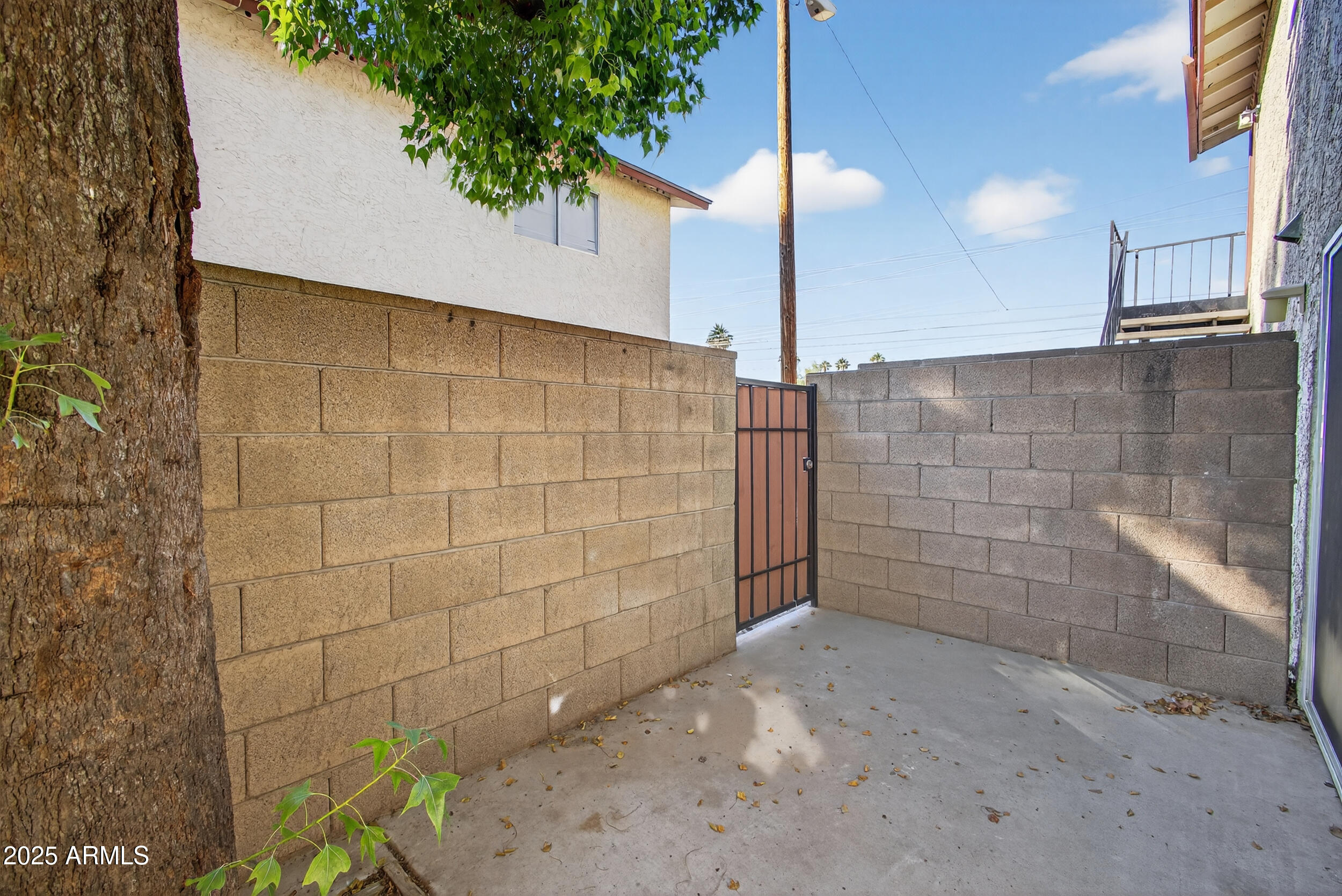 860 East Brown Road, Unit 66 Mesa, AZ 85203 - Photo 24 of 30 a bathroom with a shower