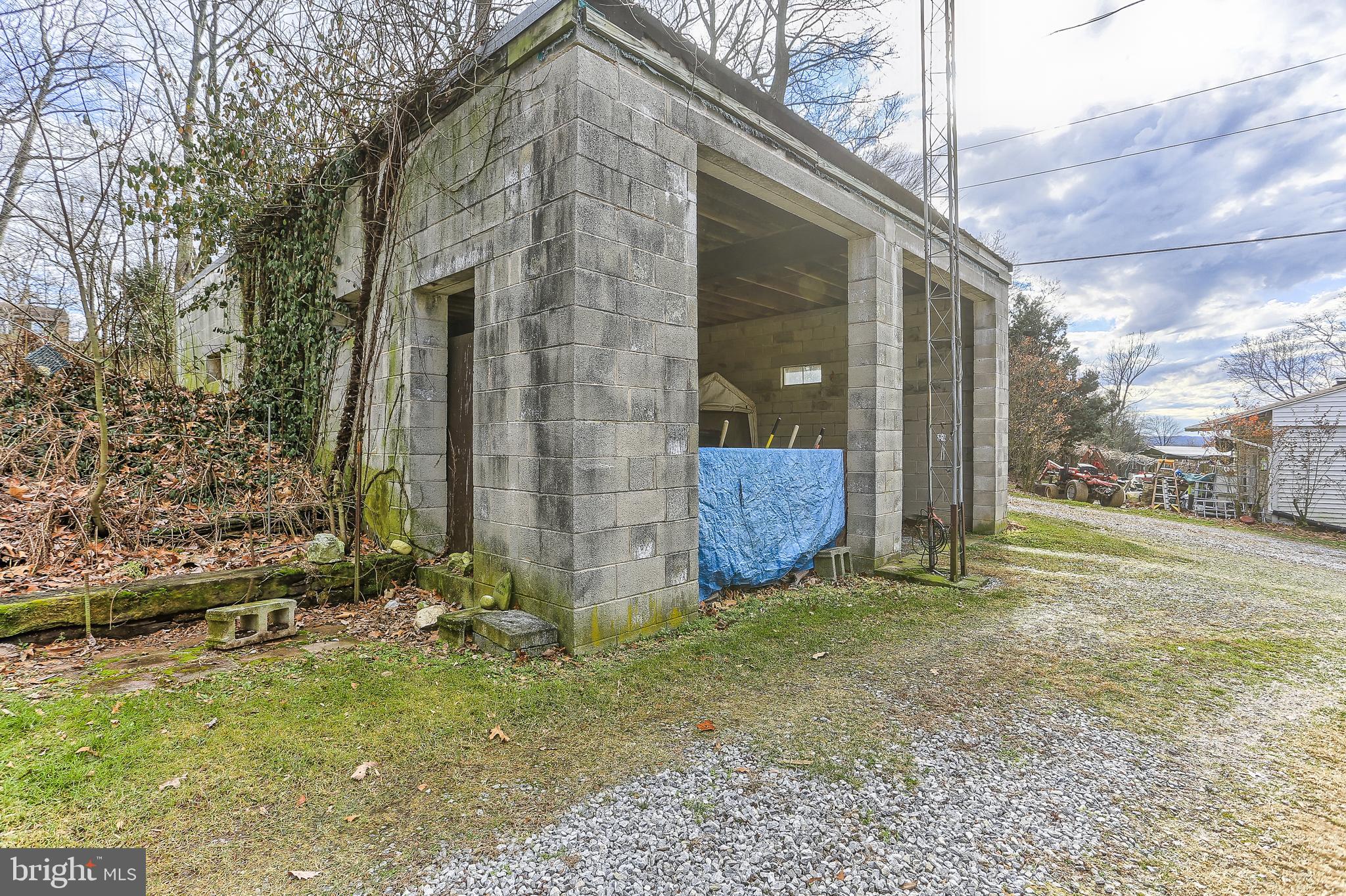 5030 Walters Hatchery Road Spring Grove, PA 17362 - Photo 28 of 34