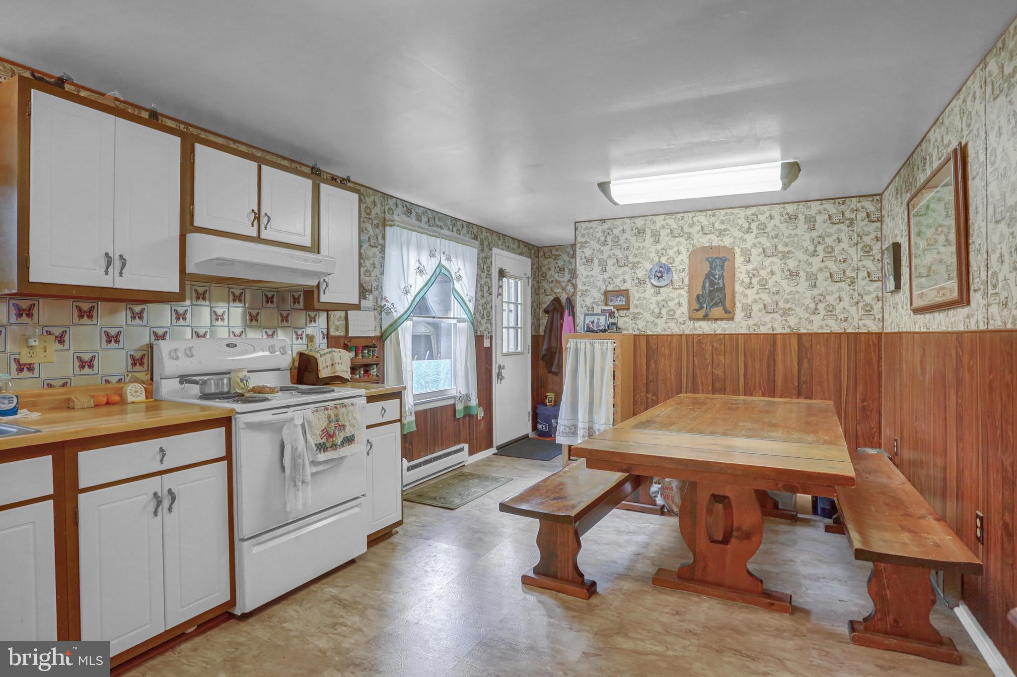 5030 Walters Hatchery Road Spring Grove, PA 17362 - Photo 6 of 34