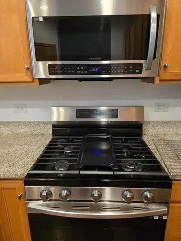 $2,450 | 549 South Jade Lane, Unit 549, Round Lake, IL 60073