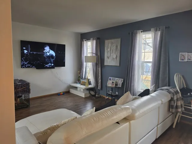 $2,450 | 549 South Jade Lane, Unit 549, Round Lake, IL 60073