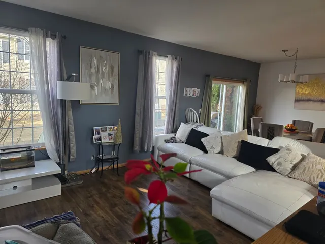 $2,450 | 549 South Jade Lane, Unit 549, Round Lake, IL 60073