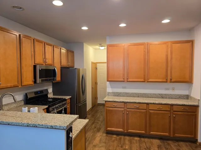 $2,450 | 549 South Jade Lane, Unit 549, Round Lake, IL 60073