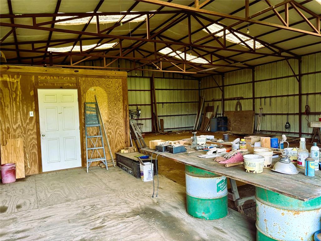 1601 County Road 3106 Bonham, TX 75418 - Photo 21 of 34