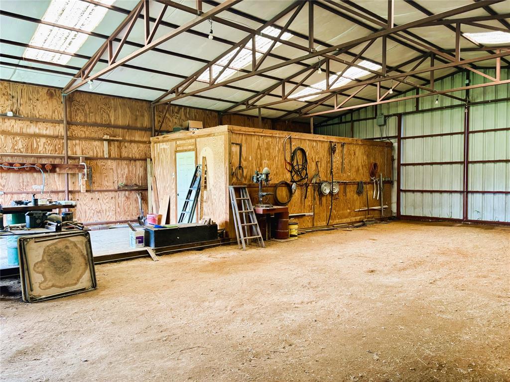 1601 County Road 3106 Bonham, TX 75418 - Photo 22 of 34