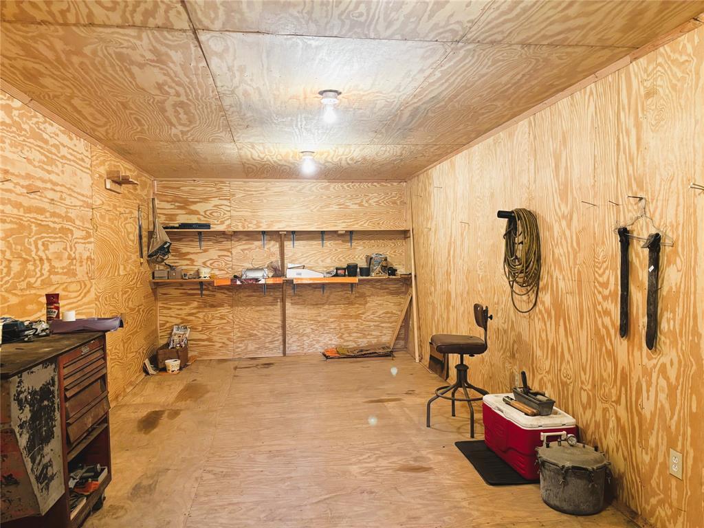 1601 County Road 3106 Bonham, TX 75418 - Photo 23 of 34