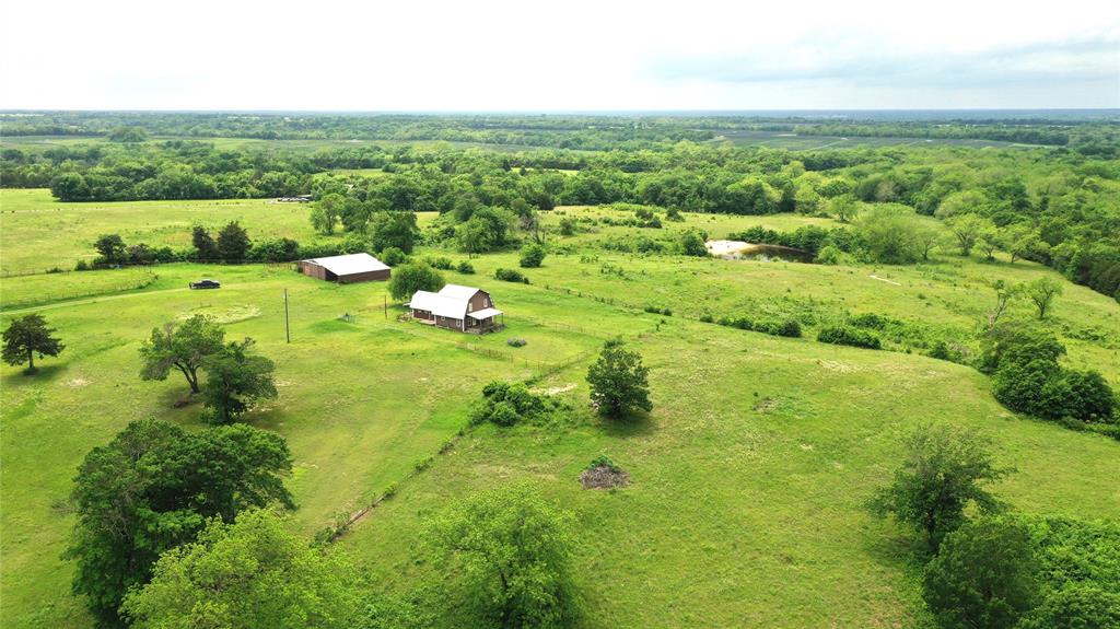 1601 County Road 3106 Bonham, TX 75418 - Photo 4 of 34