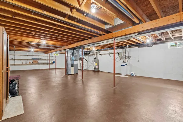 $949,900 | W4233 Porterfield Lake Road, Porterfield, WI 54159