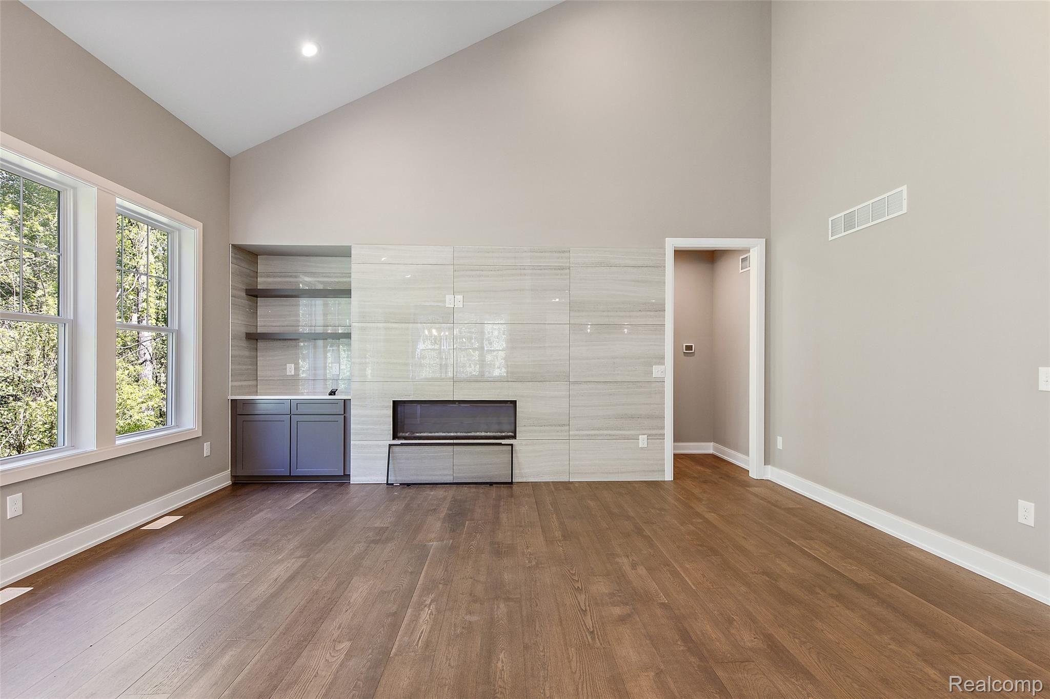 3833 Albatross Court, Unit 27 Rochester, MI 48309 - Photo 21 of 37 Villas of Shadow Pines-21.jpg