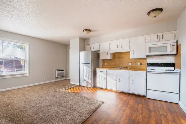 $1,049 | 1059 Woods Ferry Road, Unit 12, Gallatin, TN 37066