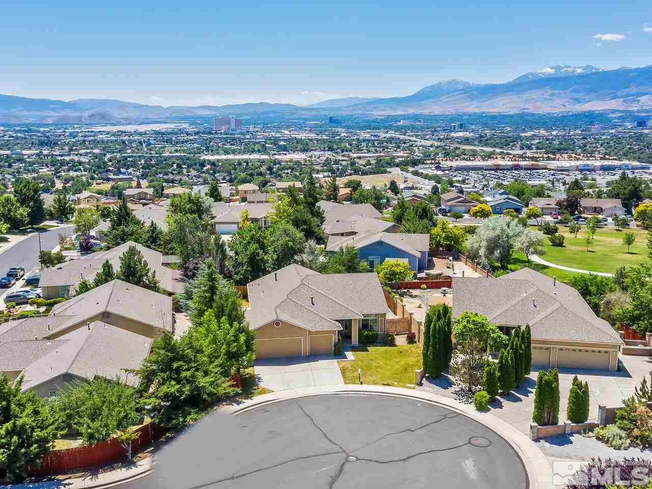 2690 Decade Circle Reno, NV 89512 - Photo 6 of 25 Photo 6