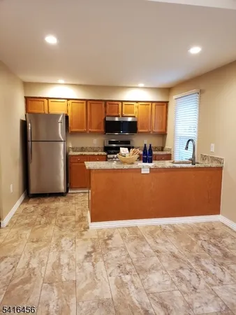$3,275 | 330 Carnegie Court, Hackettstown, NJ 07840