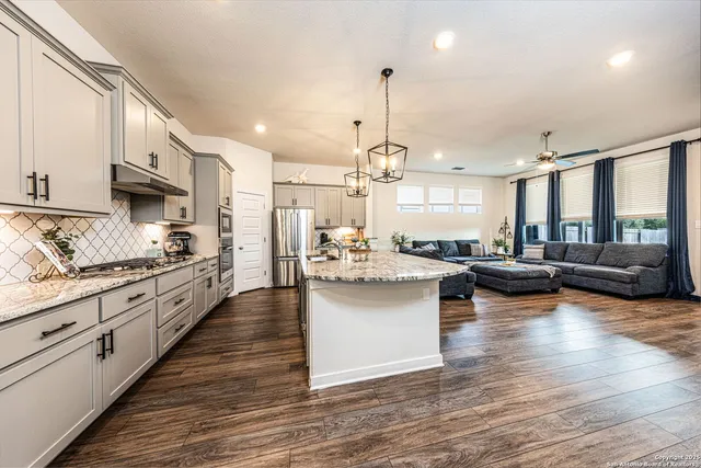 $2,850 | 1510 Escarpment Road, New Braunfels, TX 78132