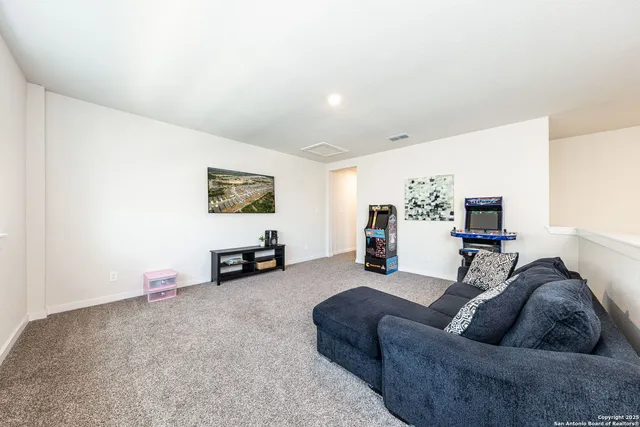 $2,850 | 1510 Escarpment Road, New Braunfels, TX 78132