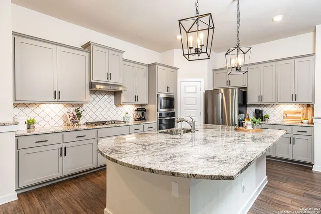 $2,850 | 1510 Escarpment Road, New Braunfels, TX 78132