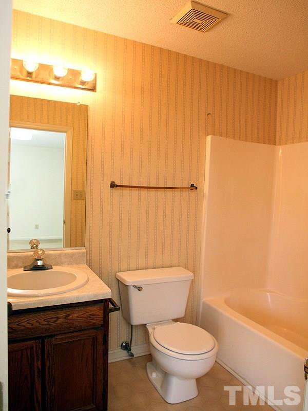 2000 Trexler Court Raleigh, NC 27606 - Photo 8 of 12