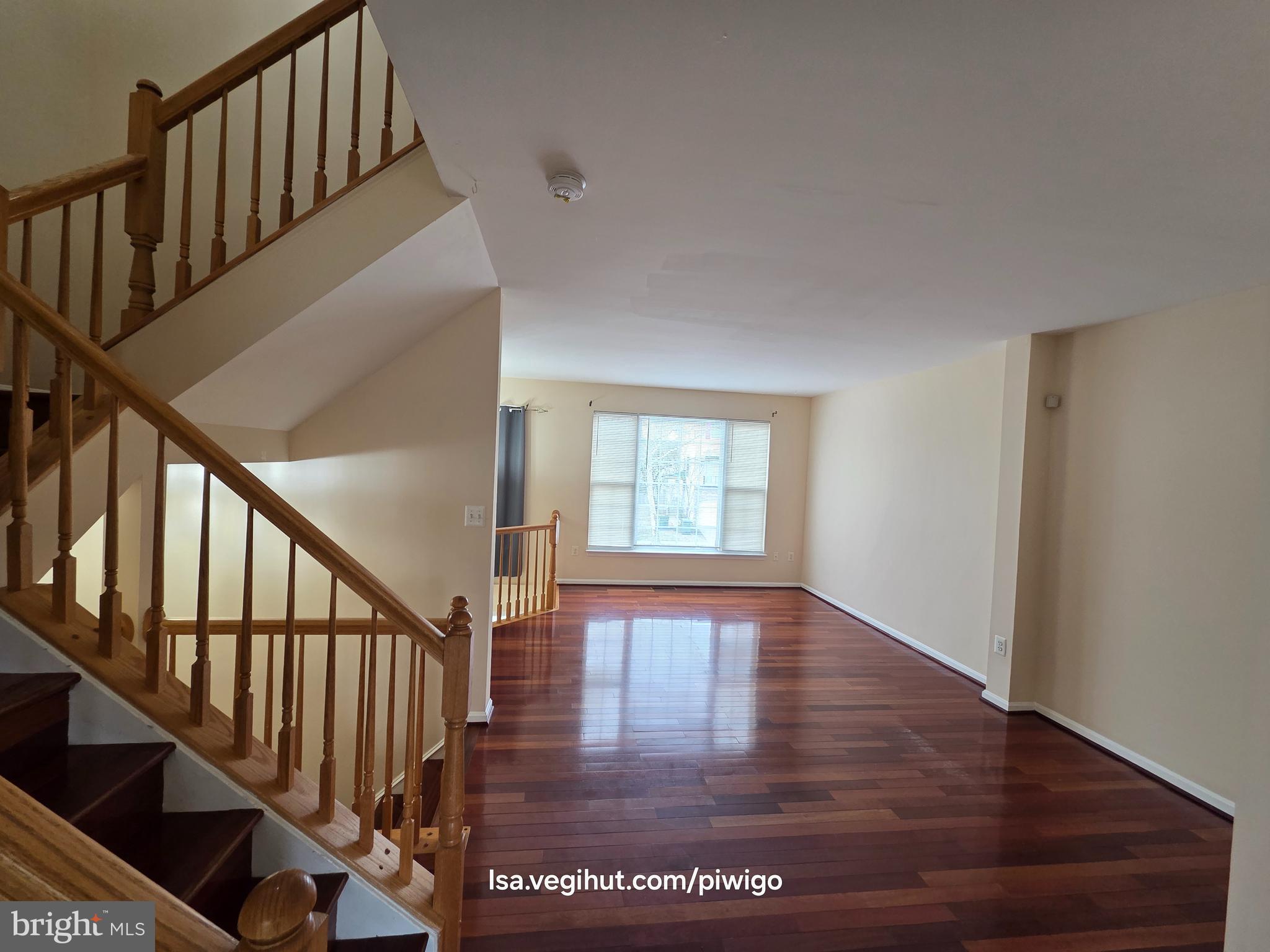 42856 Golf View Drive Chantilly, VA 20152 - Photo 6 of 23 a view of an entryway with wooden floor