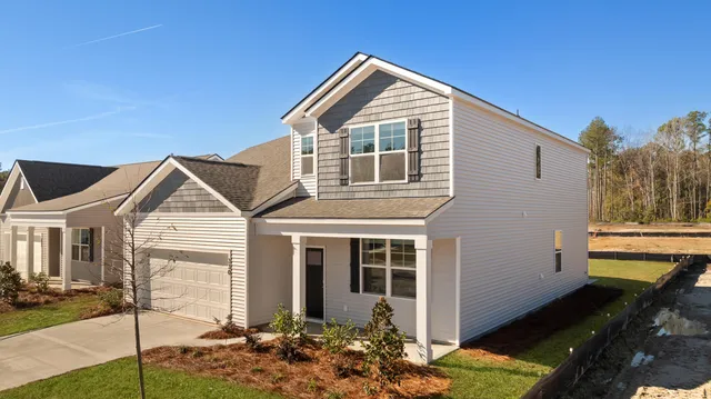 $466,705 | 330 Willow Run Drive, Summerville, SC 29486