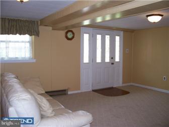 606 Exton Road Hatboro, PA 19040 - Photo 8 of 12 Family Room