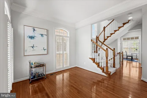 $1,200,000 | 5139 Brawner Place, Alexandria, VA 22304