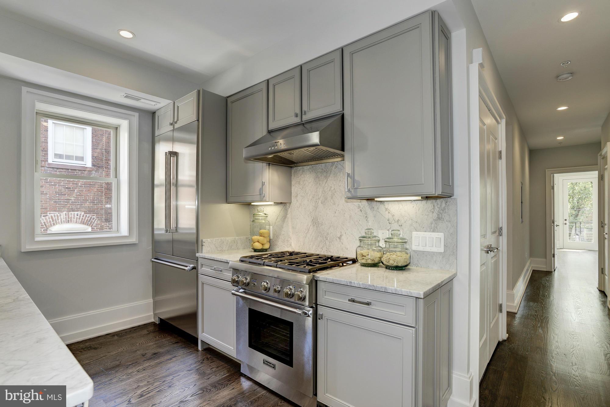 1734 R Street Northwest, Unit 3 Washington, DC 20009 - Photo 4 of 16 Gourmet Kitchen