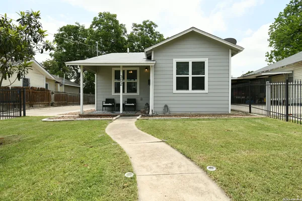 $315,000 | 302 Pruitt Avenue, San Antonio, TX 78204