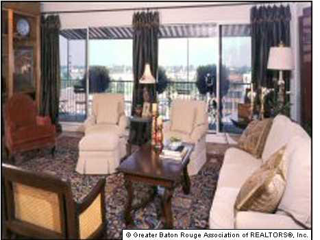 232 Decatur Street New Orleans, LA 70130 - Photo 2 of 5 Gallery Image 2