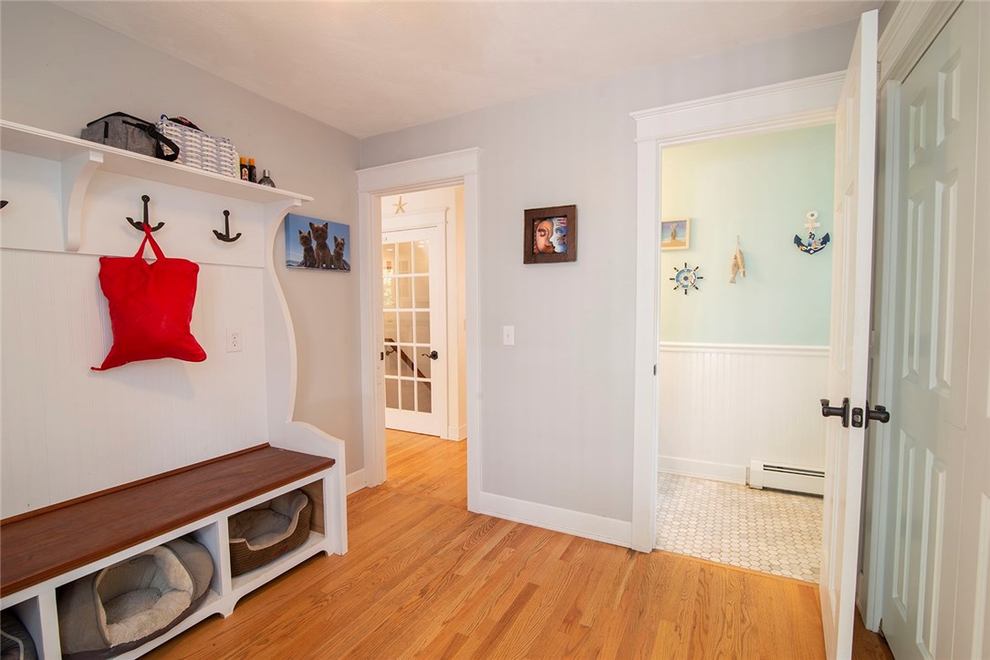 61 Laurel Road South Kingstown, RI 02879 - Photo 16 of 29