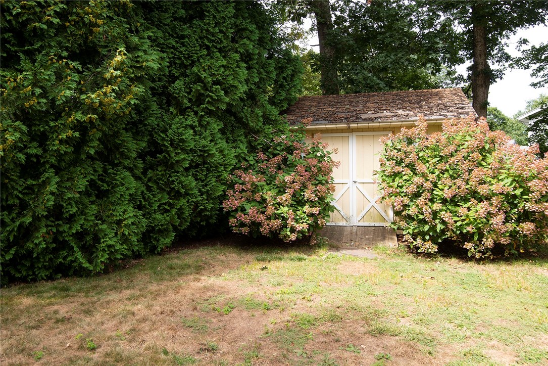 61 Laurel Road South Kingstown, RI 02879 - Photo 21 of 29