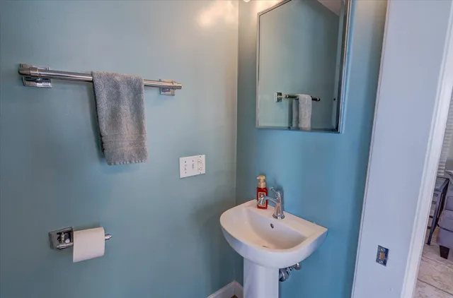 $749,000 | 4186 Nakoma Road, Madison, WI 53711