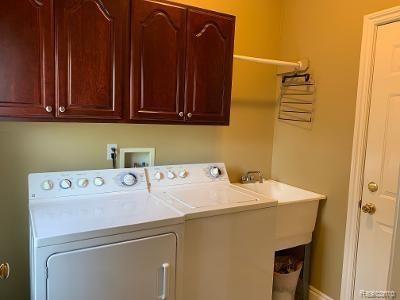 1593 Commodore Circle Canton, MI 48187 - Photo 4 of 36