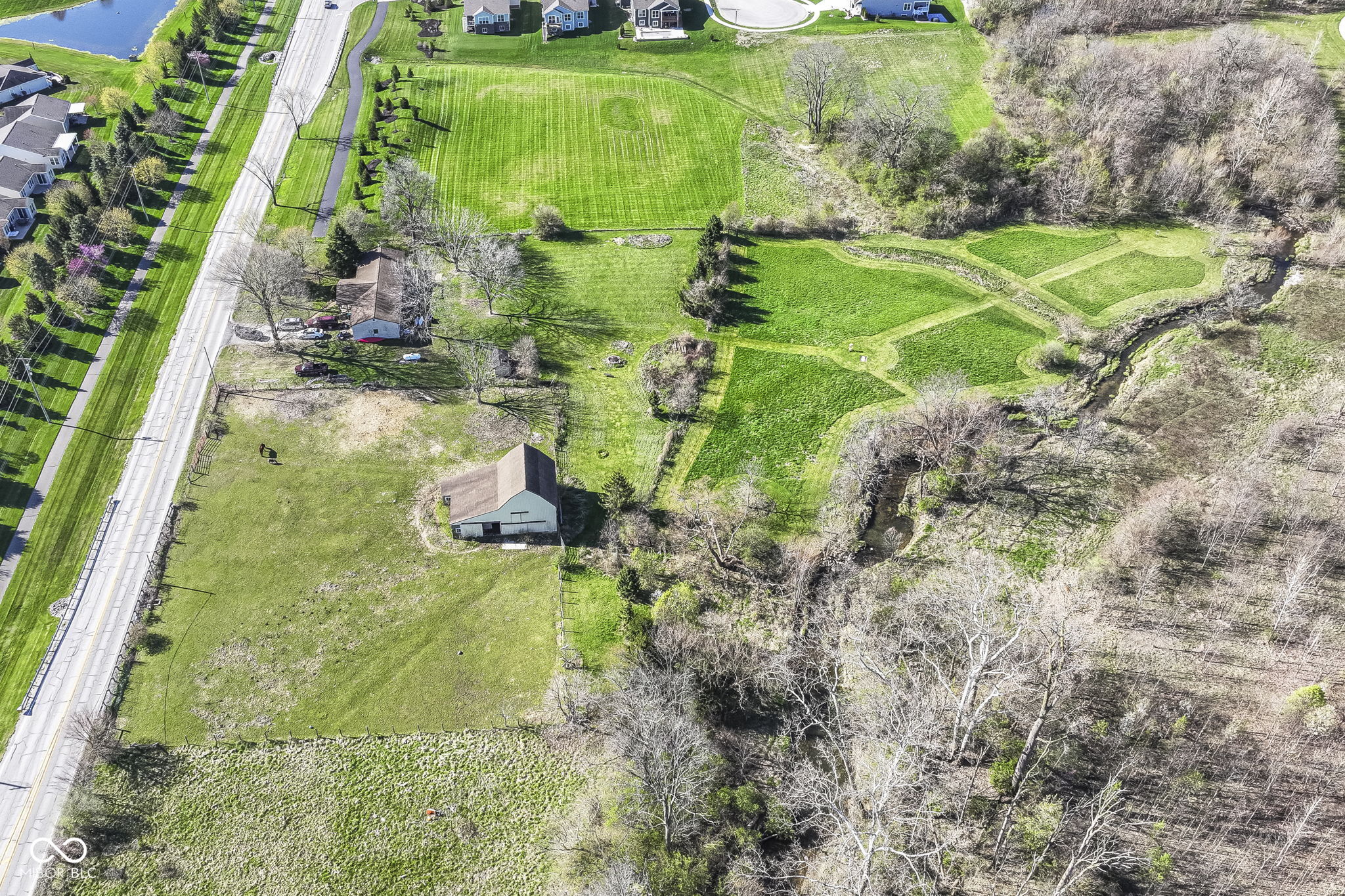 12853 Cyntheanne Road Fishers, IN 46037 - Photo 2 of 22