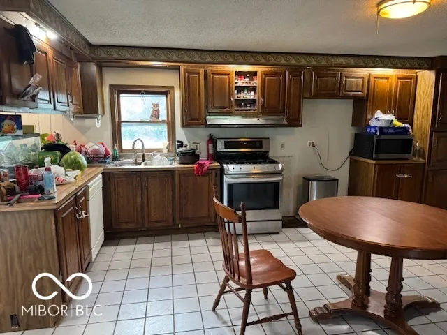 $559,900 | 12853 Cyntheanne Road, Fishers, IN 46037