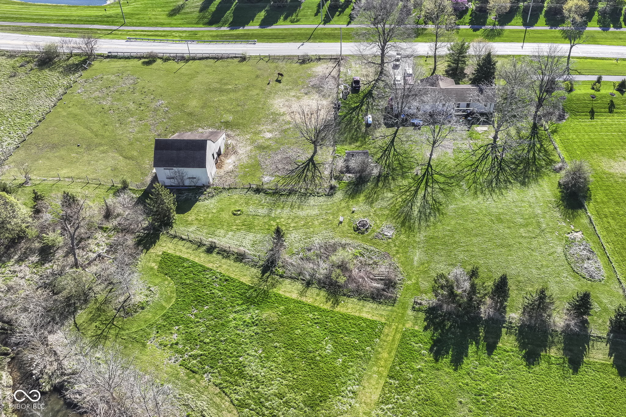 12853 Cyntheanne Road Fishers, IN 46037 - Photo 4 of 22