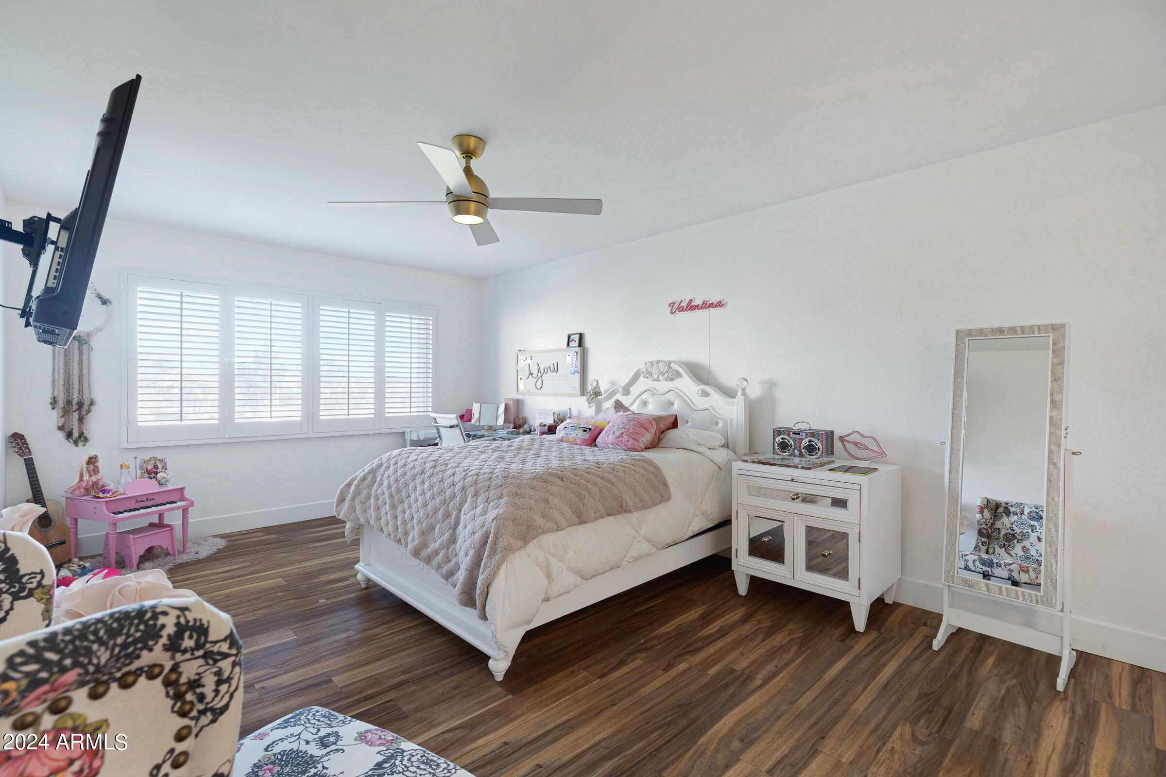 7960 East Camelback Road, Unit 304 Scottsdale, AZ 85251 - Photo 16 of 25 7960 E Camelback Rd #304-25