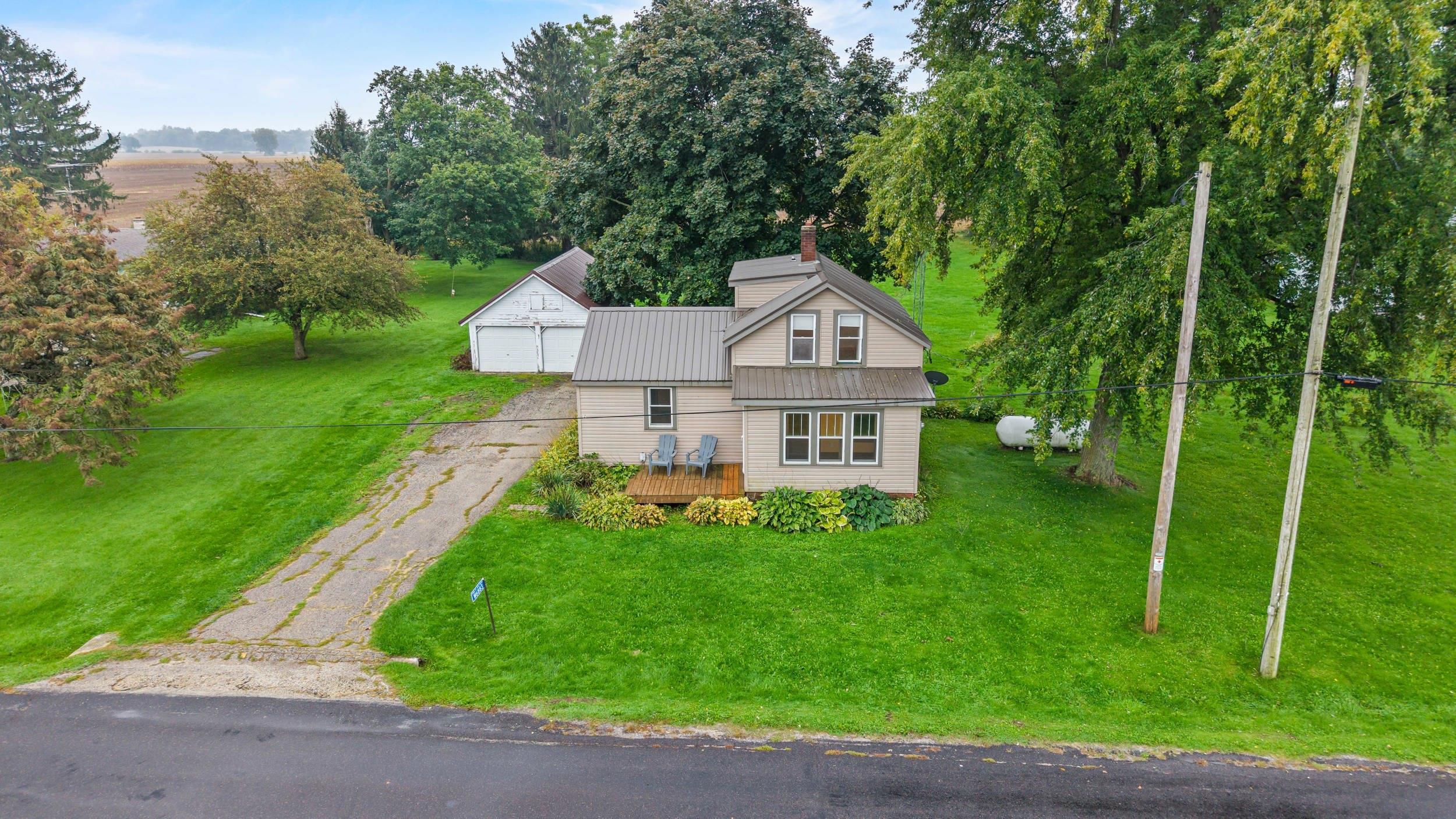 W6883 Arbor Road Juneau, WI 53039 - Photo 29 of 37 Gallery Image 29