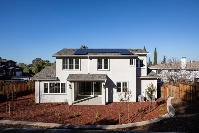 a view of house and outdoor space