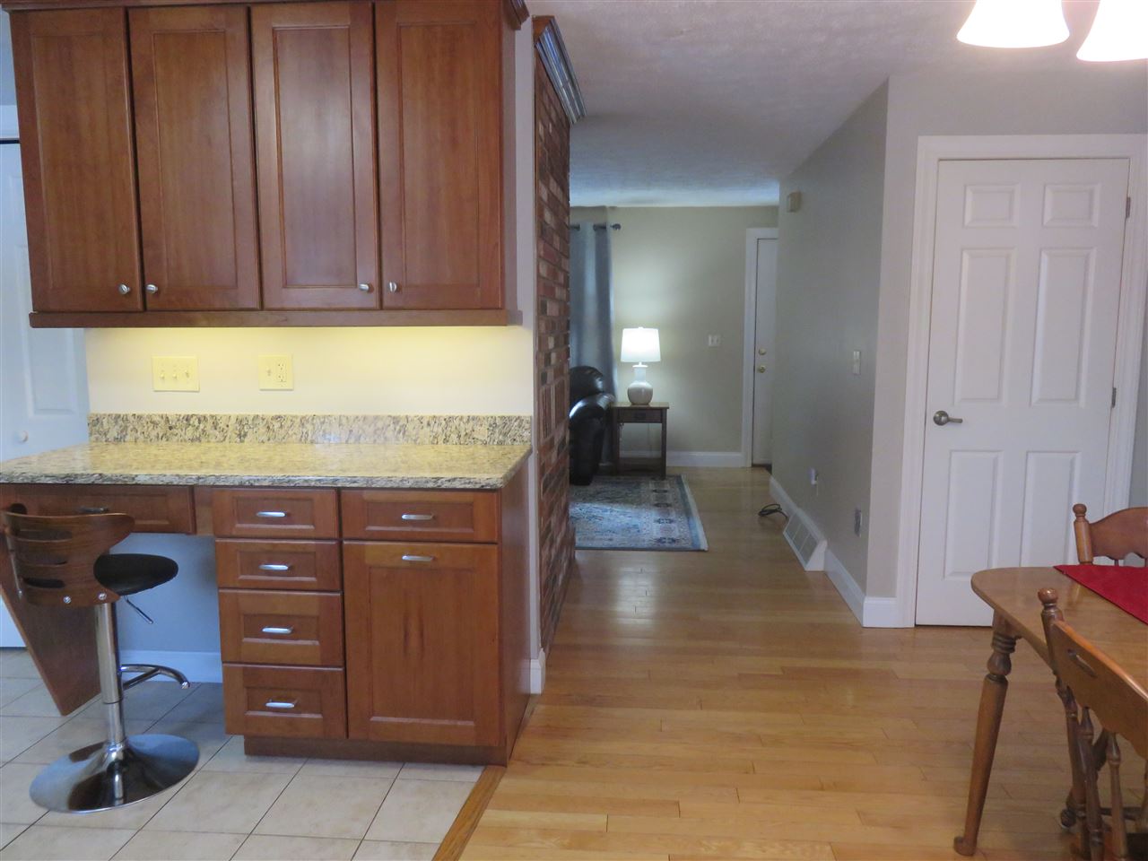 222 Winding Pond Road Londonderry, NH 03053 - Photo 11 of 37