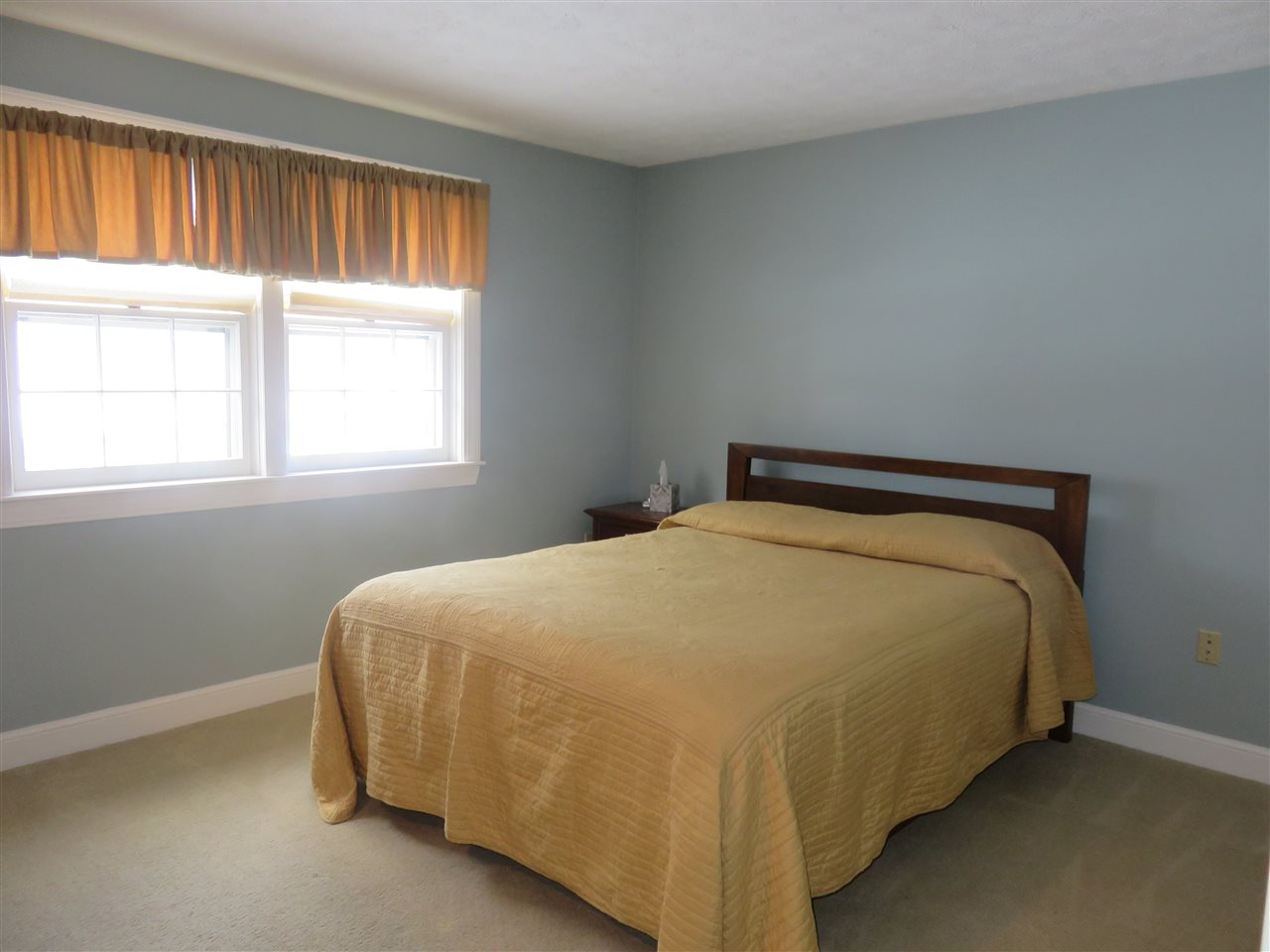 222 Winding Pond Road Londonderry, NH 03053 - Photo 18 of 37