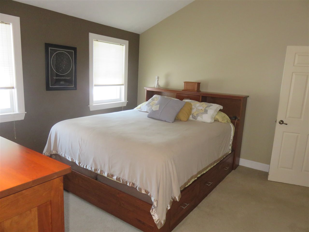 222 Winding Pond Road Londonderry, NH 03053 - Photo 19 of 37