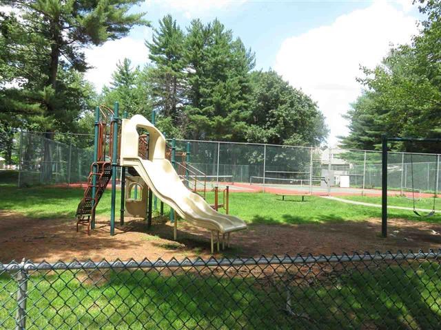 222 Winding Pond Road Londonderry, NH 03053 - Photo 30 of 37