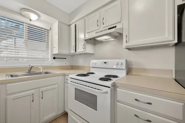 $1,450 | 2020 Huldy Street, Unit 1, Houston, TX 77019