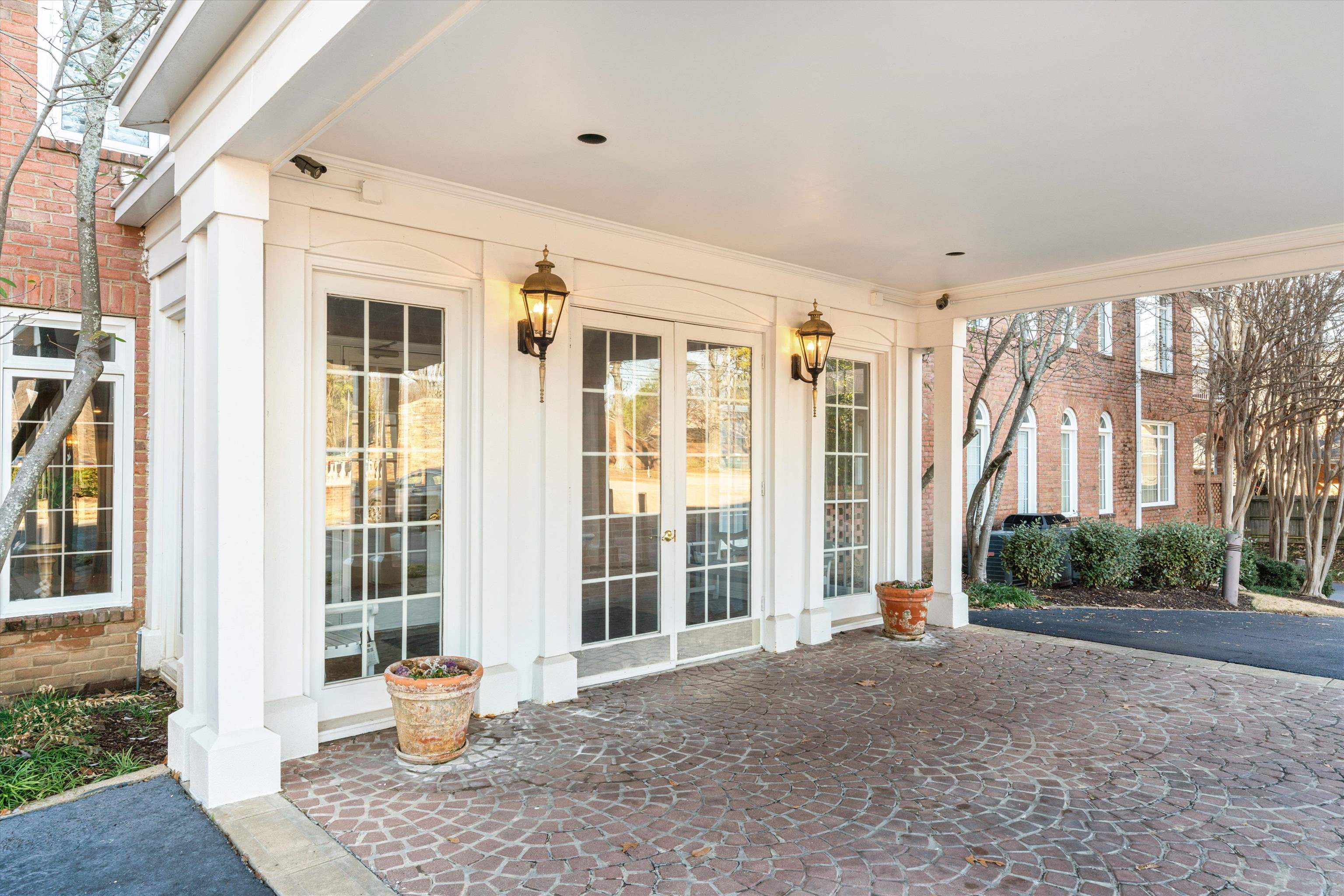 405 South Perkins Road, Unit 250 Memphis, TN 38117 - Photo 1 of 19