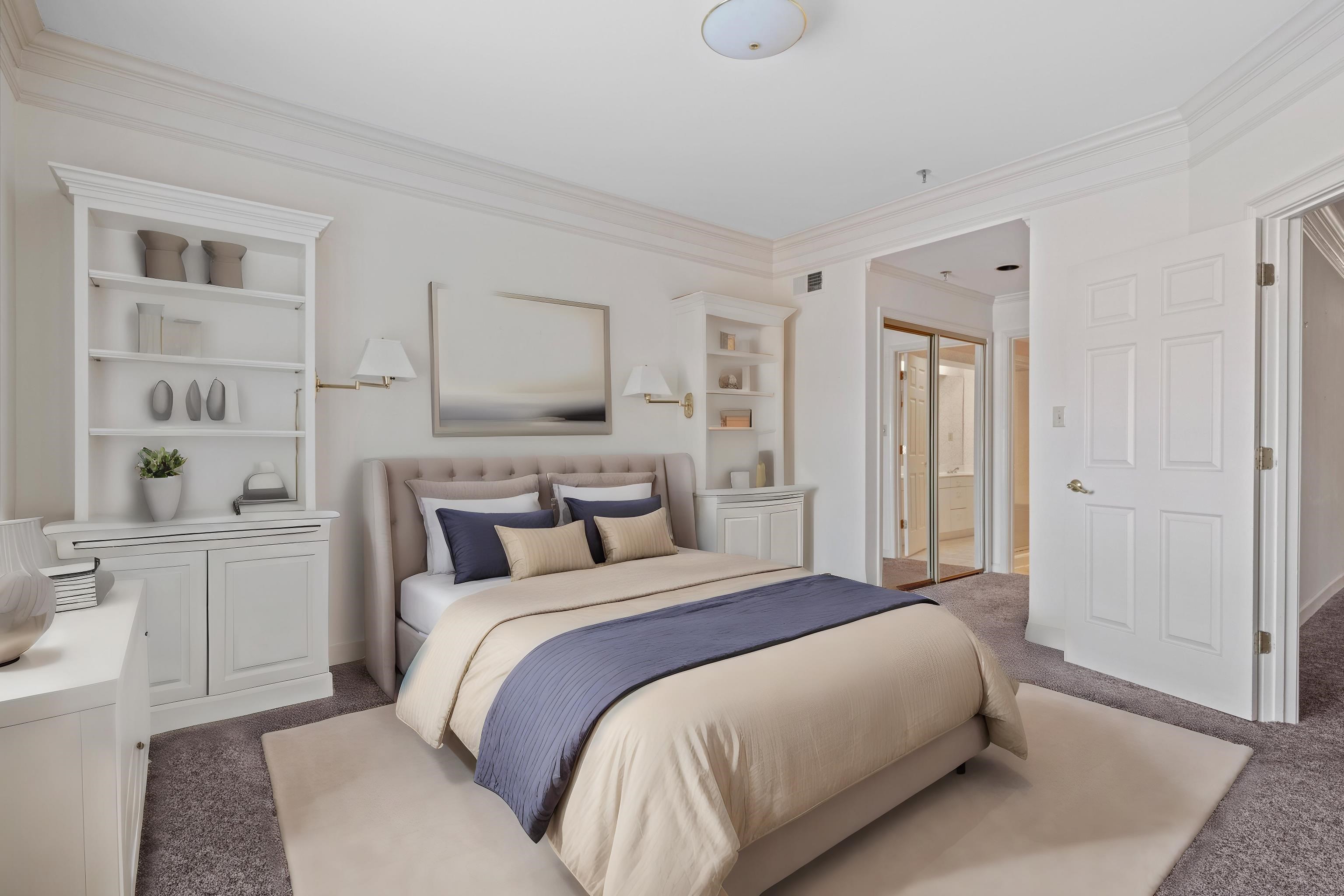 405 South Perkins Road, Unit 250 Memphis, TN 38117 - Photo 12 of 19 a bed room with a bed and a mirror