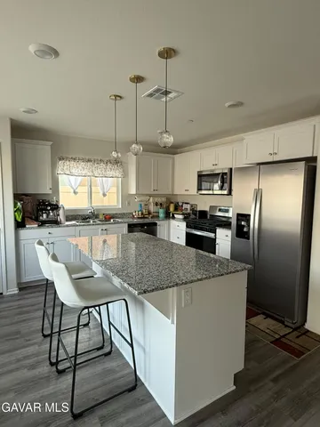 $650,000 | 585 Directo Drive, San Jacinto, CA 92583