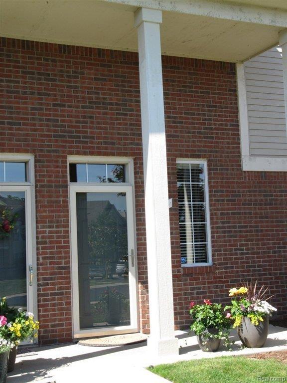 1934 Flagstone Circle, Unit 92 Rochester, MI 48307 - Photo 2 of 23 Front Entrance.