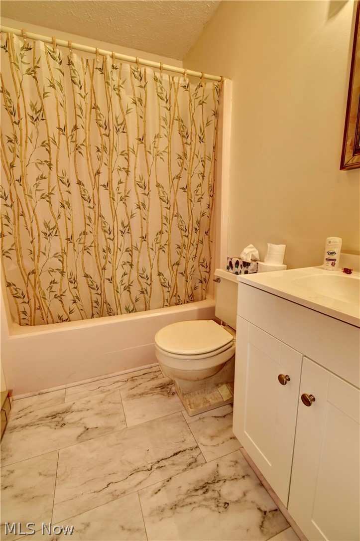 5931 Middle Run Road Dover, OH 44622 - Photo 12 of 13 Gallery Image 12