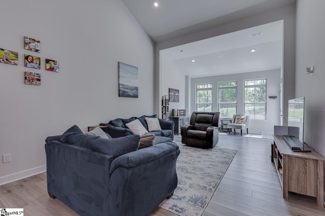 155 Moss Holw Way Simpsonville, SC 29680 - Photo 15 of 33