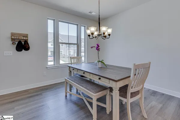 $330,000 | 155 Moss Holw Way, Simpsonville, SC 29680