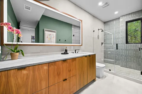 $5,850,000 | 1001 Madrone Road, West Lake Hills, TX 78746